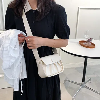 Прости чанти за рамо с капаци за жени Годишната модерна дамска чанта за през рамото от 2021 Малка Дизайнерска чанта и портмоне от изкуствена кожа