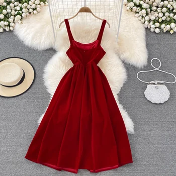 Елегантно дамско Винтажное бархатное рокля 2021 Зимна мода Спагети лента без ръкави, с цветни мъниста Джобове трапециевидное midi вечерна рокля