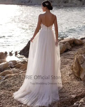 Плажни сватбени рокли Лори 2021 с V-образно деколте Апликация Дантелено сватбена рокля от тюл с Дължина до пода с отворен гръб На поръчка Сватбена рокля 2021