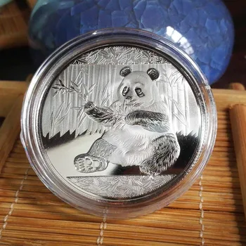 Монети Голяма Панда Баобао Китай Айде Колекция Арт Подарък на Черно - бяла Мечка сладък Златист Цвят Трески