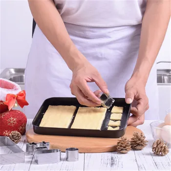 3D Коледна Човечето Къща Фондан Машина за бисквити Набор от Сладкиши Нож за сладкарски изделия Форма за бисквити с Кухненски Инструмент за украса на тортата