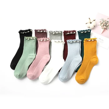 Дамски чорапи с перли 2020 Нова тенденция Корейската мода есен-зима хлопчатобумажный чорап за момичета Топло конфетный цвят Сладки къси дамски чорапи