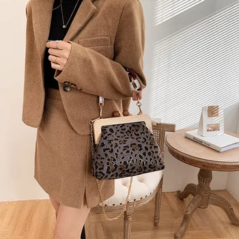 Обвивка на Дамска чанта през рамо Луксозна Леопардовая дървена чанта с клипс Дизайнерски акрилни веригата Чанти и портмонета Марки Чанти за рамо за животните