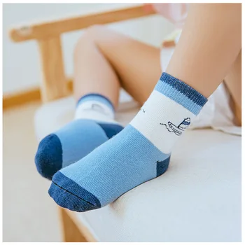 2019 нови пролетно - летни детски чорапи 3-12 години на продажба на едро на памучни детски чорапи за големи момчета от картун 5 чифта в опаковка