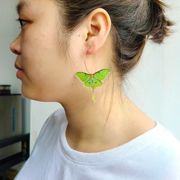 KUGUYS Печат Акрилни Обеци-капки с нитове под формата на зелена пеперуда за момичета Дамски Модни бижута, Модни аксесоари