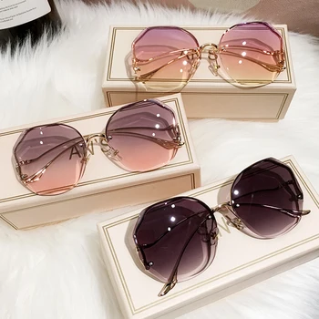 2022 fashion слънчеви очила с наклон чай За жени, изрязване океанска вода лещи с метални извити висками, Слънчеви очила за жени UV400