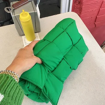 модни тканая памучен чанта Дамска чанта на рамото Модни голяма чанта за чанта 2021 Брандираната дизайнерска чанта с мека подплата за ръце