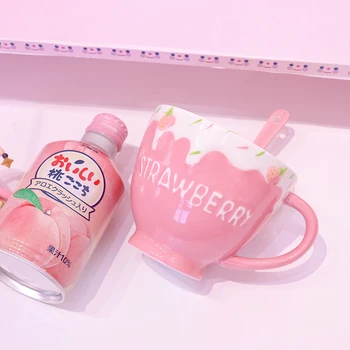 Япония 3D Сладка Клубничная Чаша Релефни Керамични Кафеена Чаша за момичета Подаръци Чаша за чай с мляко Чаша