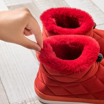 Нова зимна памучен обувки Дамски ботуши с Топла naka плат Водоустойчив нескользящая плюс кадифе Улични дамски зимни обувки голям размер