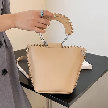 Персонални зигзагообразные кръгли чанти Женски луксозен дизайн Однотонная чанта през рамо от изкуствена кожа Дамска чанта-месинджър чанта-кофи