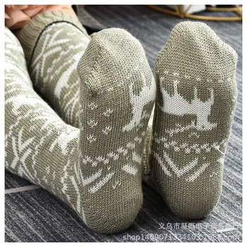 Дамски възли чорапи Топли зимни дебели чорапи над коляното Коледен купчина с декорация във формата на кожени топчета, Аксесоари за дамски дрехи