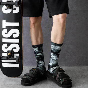Нова мода Мъжки и дамски чорапи Памучни Цветни Кокосови тай-дай Harajuku Уличен хип-хоп Скейтборд Щастливи Забавни чорапи с плевелите