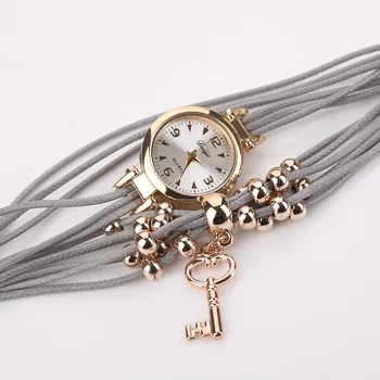 Кварцов часовник Красиви Ежедневни Елегантни часовници с брелоком за ключодържател Ръчен часовник за момичета За жени Lady d88