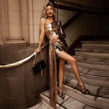 Блестящи пайети Златното Секси вечерна рокля с едно рамо с висока цепка Кратко вечерна рокля Bling Тънката рокля-калъф за бала 2020