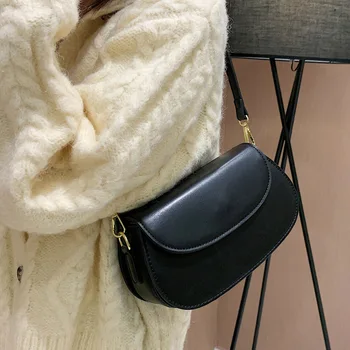 Чанти 2021 Есен Нова мода Ретро Дамски Луксозна висококачествена чанта-месинджър Модерна чанта на едно рамо под мишниците Малка квадратна чанта