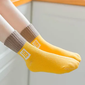 5 Двойки/компл. Смесен цвят на Средна тръба Детски памучни чорапи Есен Зима Топли Стаи с принтом За момчета и момичета Модни чорапи